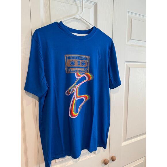 NEW Curations x Ty Mayberry LGBTQ+ Pride Graphic T-Shirt Unisex Med - Picture 2 of 6